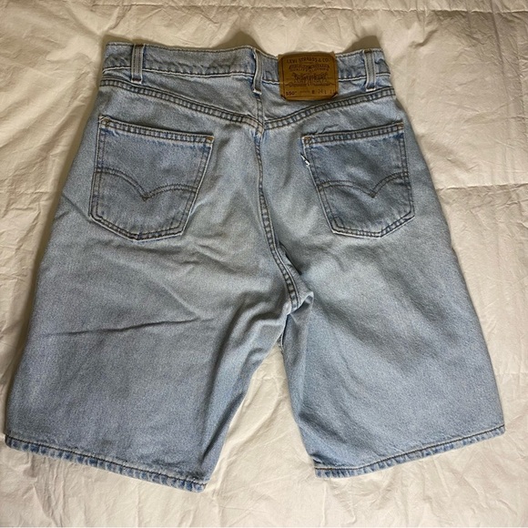 NWOT Levi’s Men’s Light Blue Shorts size 34 W x 11 L - Picture 2 of 4